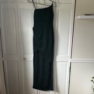 Elegant emerald One-Shoulder Dress